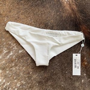 Frankie’s Bikinis Bottom White 🤍